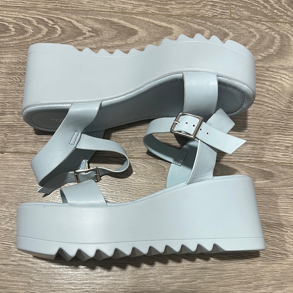 Women's Light Blue Platform Sandals - Size 7